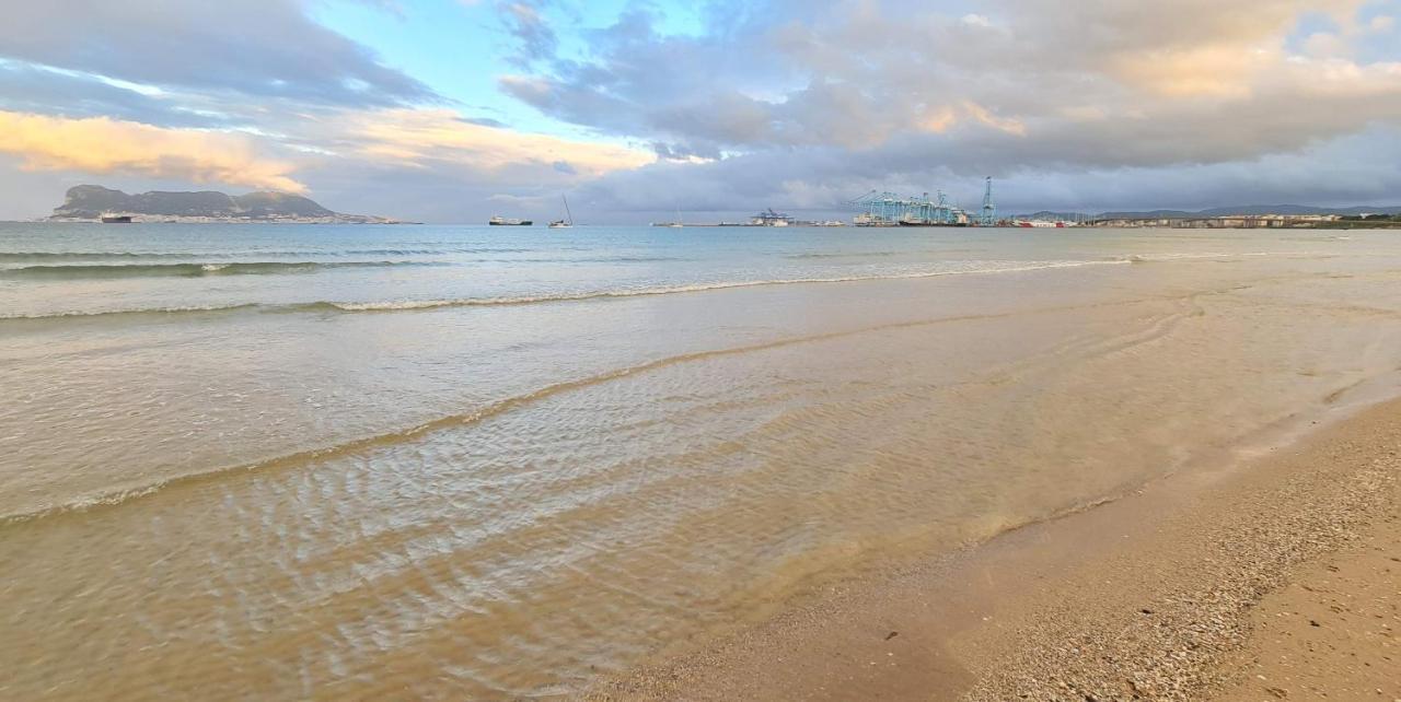 알헤시라스 Estudio A Pie De Playa Con Bano Y Cocina Privados 아파트 외부 사진