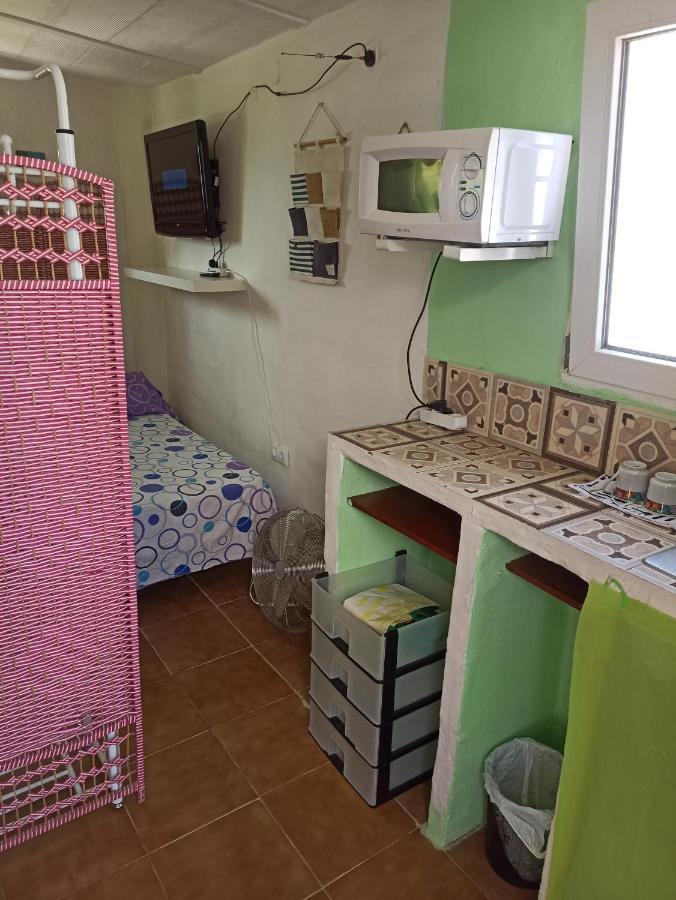 알헤시라스 Estudio A Pie De Playa Con Bano Y Cocina Privados 아파트 외부 사진